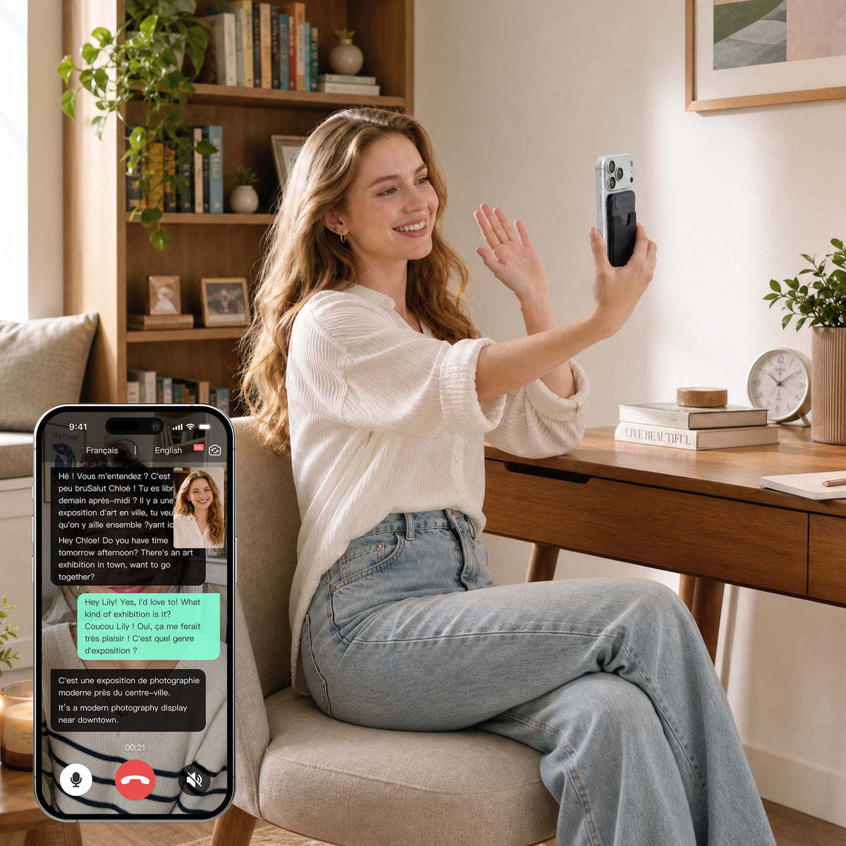 InnAIO split-screen phone call translation with bilingual conversation text